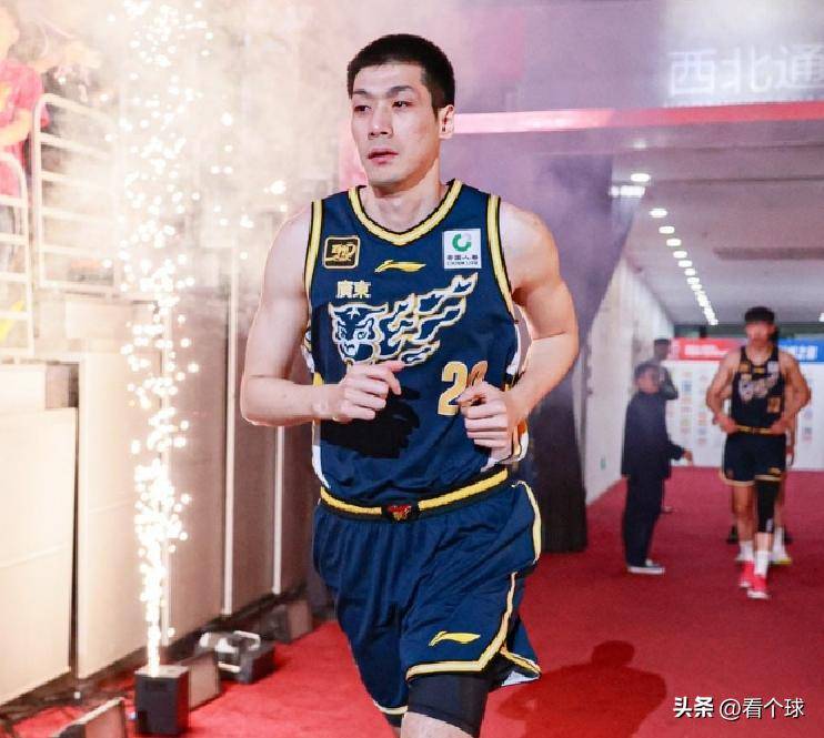 失误致命：上海队20次失误葬送追分机会！的简单介绍