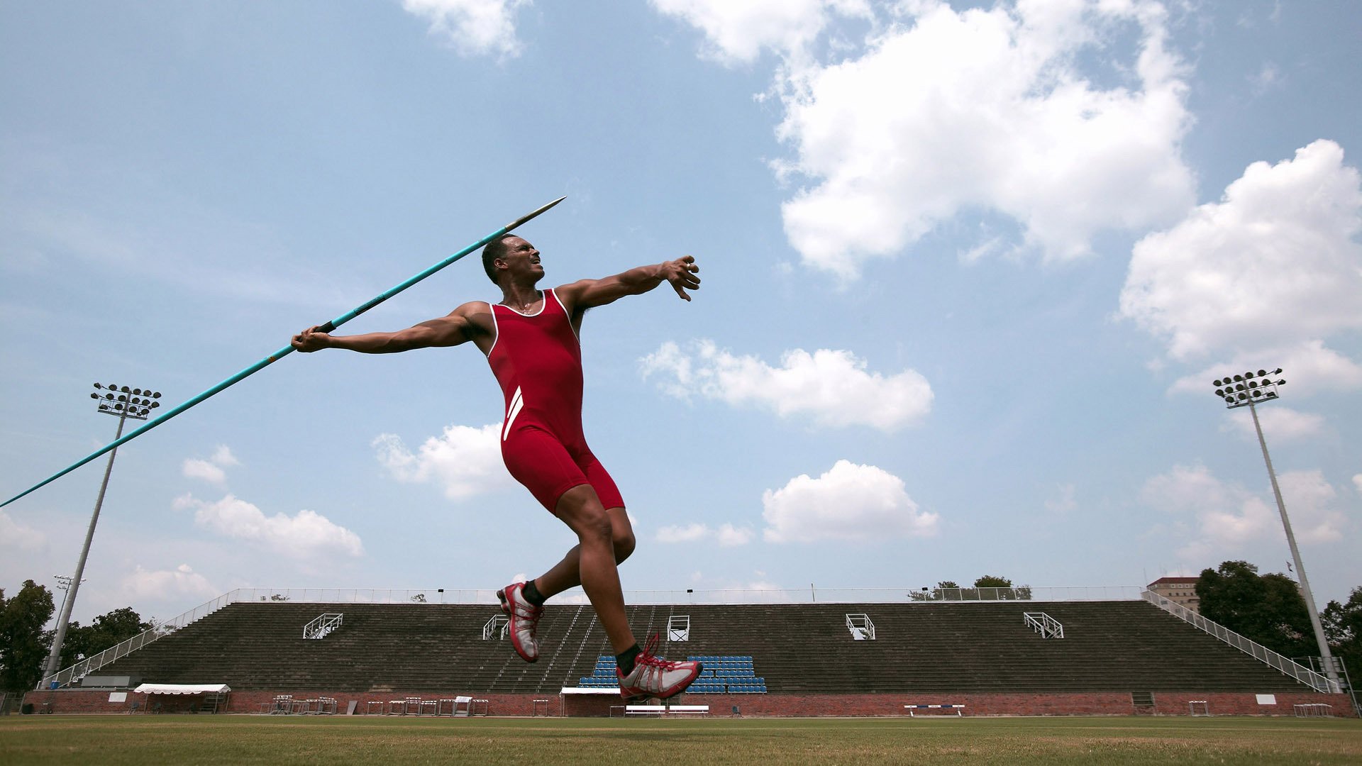 阿伦·斯密斯：带领全黑队进入新战术时代，进攻组织日渐成熟，阿伦柯斯米斯基