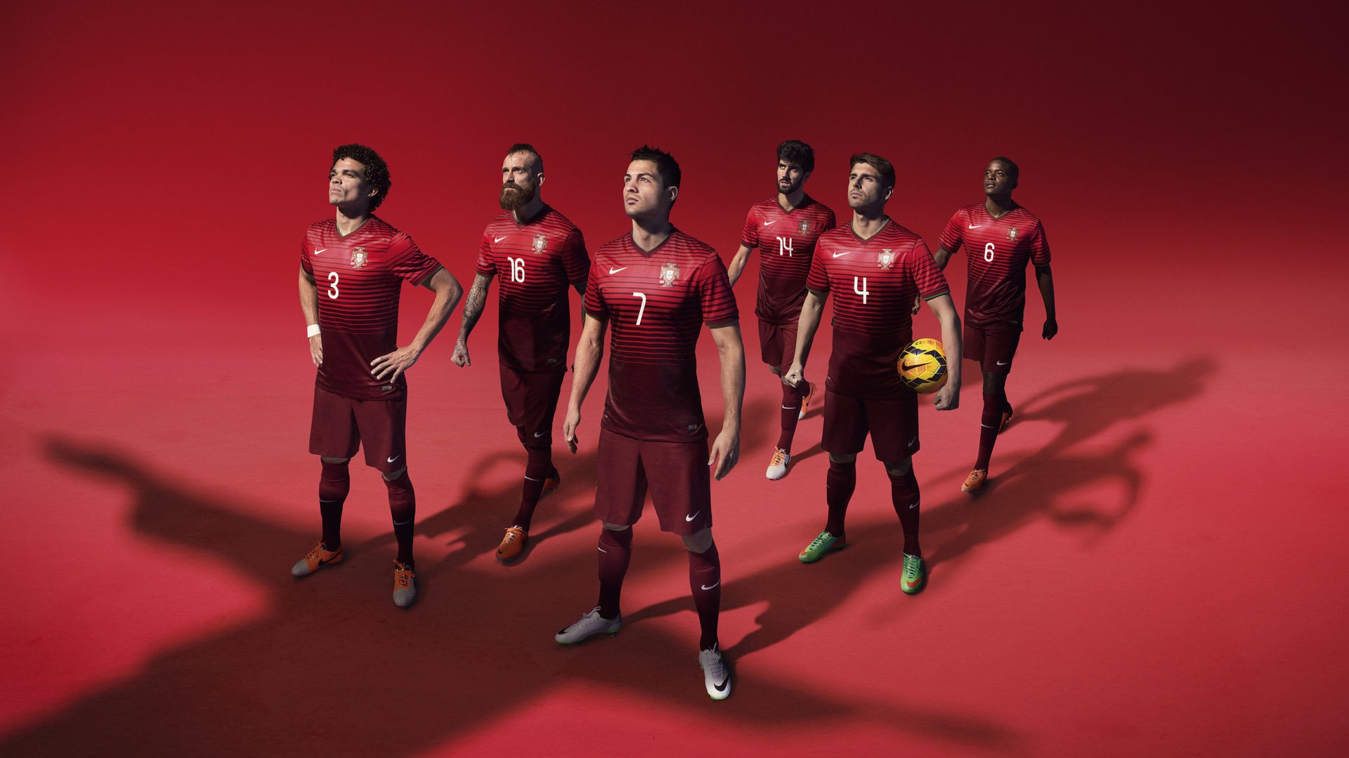 梅西首发即进球，带队拿下关键比赛，梅西入场